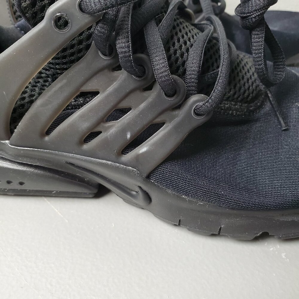 Nike Air Presto Triple Black Sneakers Youth 7Y - Picture 2 of 6